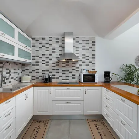 Harmony Luxury Private 2