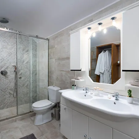 Harmony Luxury Private 2 Vourvoúlos